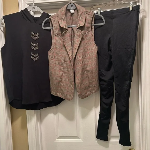 Weissman Black and Red Plaid Vest, Hoodie and leggings Hip Hop Dance Costume - Picture 3 of 4